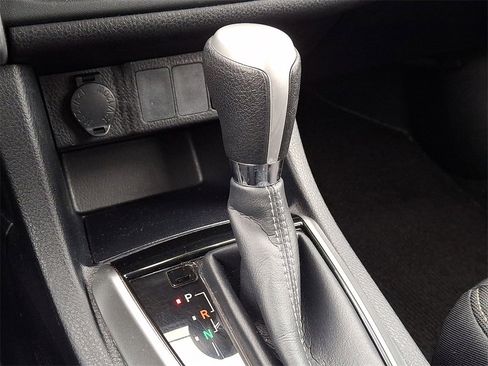 Certified 2017 Toyota Corolla LE image 14