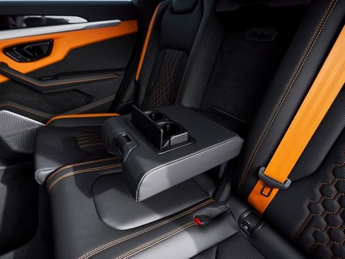 Used 2025 Lamborghini Urus SE image 47