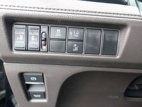 Used 2020 Honda Odyssey EX image 16