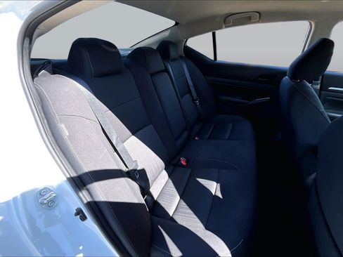 Used 2023 Nissan Altima 2.5 SV FWD image 20