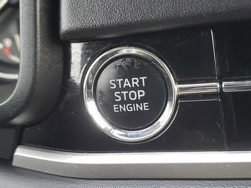 Used 2024 Mitsubishi Outlander SE image 15