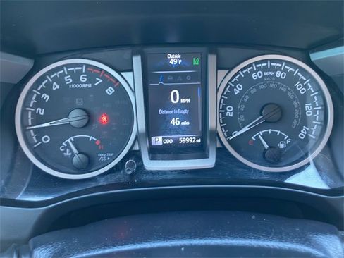 Used 2022 Toyota Tacoma SR5 image 21