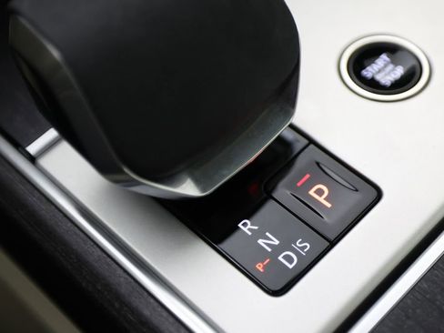 Used 2024 Land Rover Range Rover SE AWD/4WD image 26