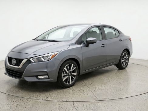 Used 2025 Nissan Versa SV FWD image 2