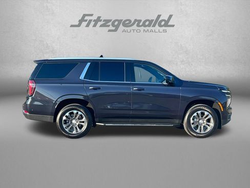 Used 2025 Chevrolet Tahoe LS AWD/4WD image 3
