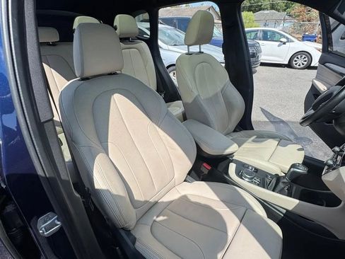 Used 2019 BMW X1 xDrive28i w/ Convenience Package AWD/4WD image 11