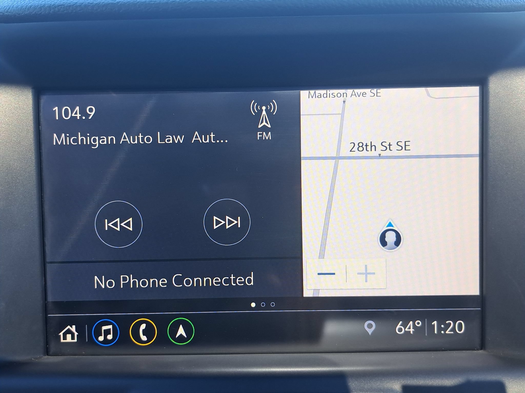 Used 2020 GMC Terrain Denali w/ Denali Premium Package AWD/4WD image 21
