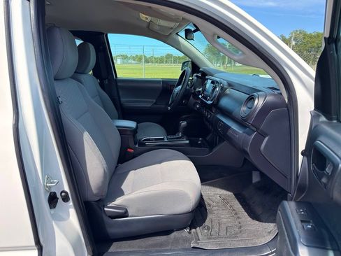 Used 2022 Toyota Tacoma SR AWD/4WD image 24