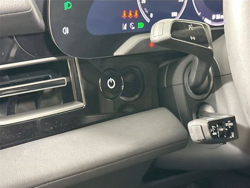 Certified 2026 Porsche Taycan AWD/4WD image 32