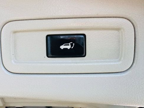 Used 2009 Nissan Murano SL w/ Technology Pkg image 20