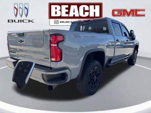 Used 2024 Chevrolet Silverado 3500 LTZ w/ LTZ Plus Package image 5