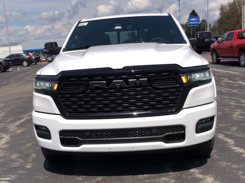 New 2026 RAM 1500 4x4 Crew Cab image 3