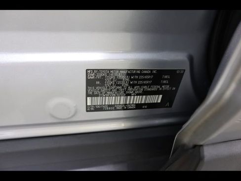 Used 2021 Toyota RAV4 XLE w/ Convenience Package FWD image 26
