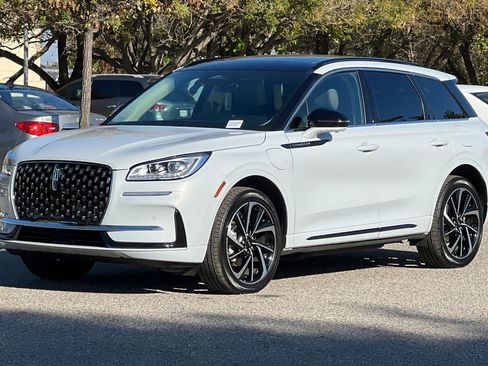 Certified 2025 Lincoln Corsair Grand Touring w/ Equipment Group 301A image 8