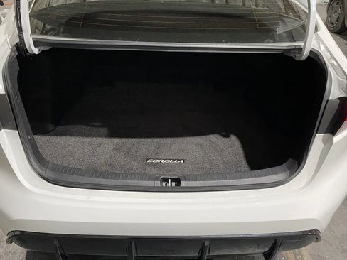 Used 2024 Toyota Corolla SE image 8