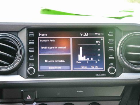 Used 2020 Toyota Tacoma TRD Sport w/ Technology Package RWD image 14