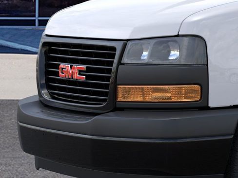 New 2026 GMC Savana 2500 Extended RWD image 13