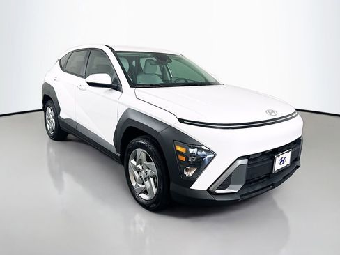 New 2026 Hyundai Kona SE FWD image 3