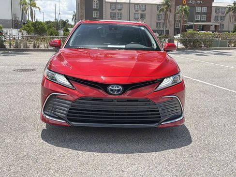 Used 2023 Toyota Camry XLE w/ Navigation Package FWD image 9