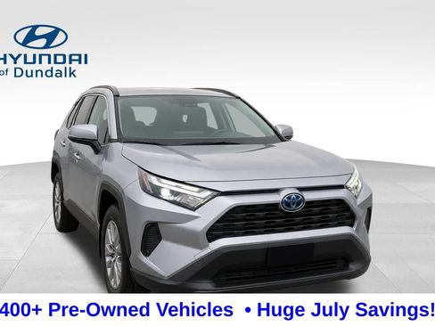 Used 2023 Toyota RAV4 XLE AWD/4WD image 1