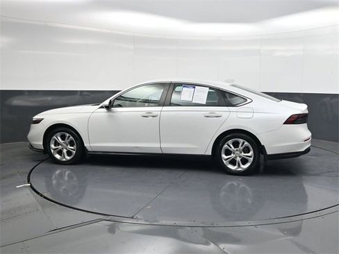 Used 2023 Honda Accord LX image 7