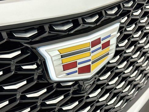 Used 2025 Cadillac Escalade ESV Premium Luxury AWD/4WD image 36