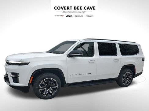 New 2026 Jeep Grand Wagoneer L 2WD image 4