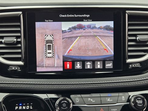 New 2026 Chrysler Pacifica Select image 17