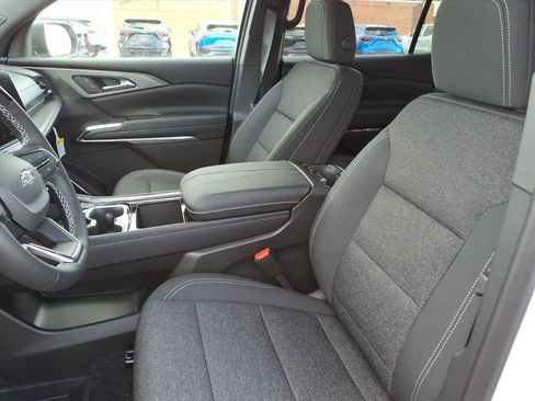 New 2026 Chevrolet Traverse LT w/ Enhanced Driving Package image 4