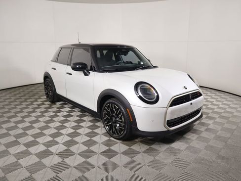 Used 2025 MINI Cooper S image 3