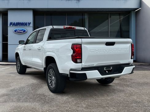 Used 2024 Chevrolet Colorado LT w/ LT Convenience Package image 4