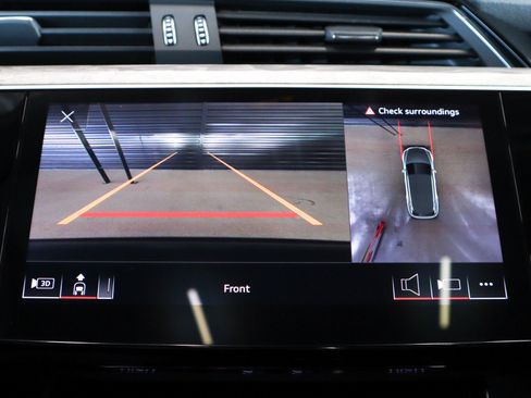 Used 2021 Audi e-tron Premium w/ Convenience Plus Package image 22