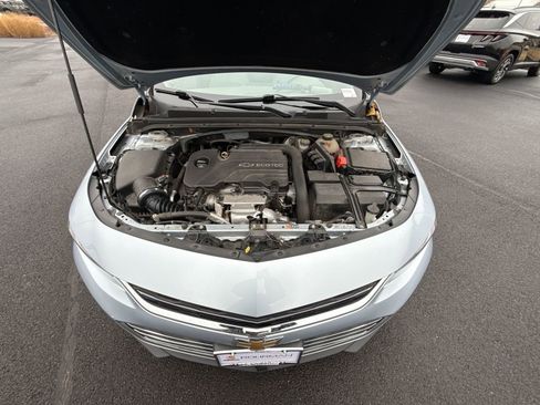 Used 2017 Chevrolet Malibu LT w/ Leather Package image 27