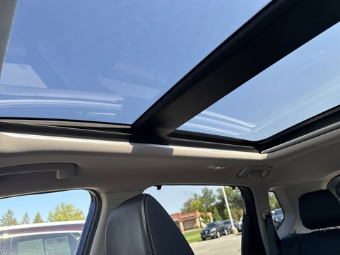 Used 2021 Nissan Rogue SL image 41