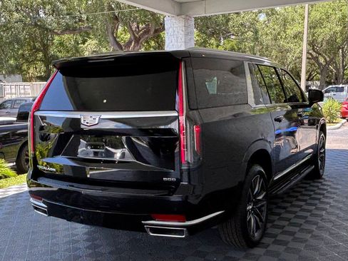 Used 2021 Cadillac Escalade ESV Premium Luxury RWD image 11