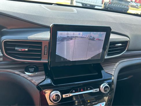 Used 2023 Ford Explorer Limited w/ Equipment Group 301A image 45