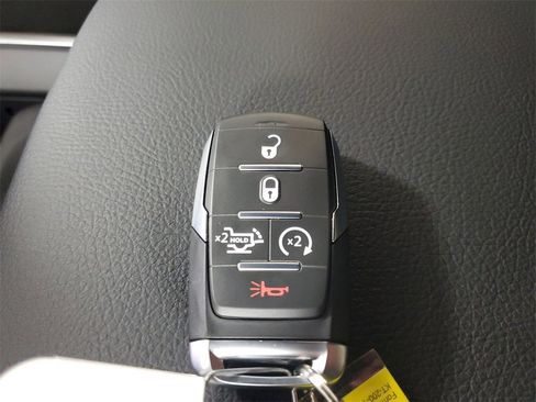 New 2026 RAM 1500 4x4 Crew Cab image 22