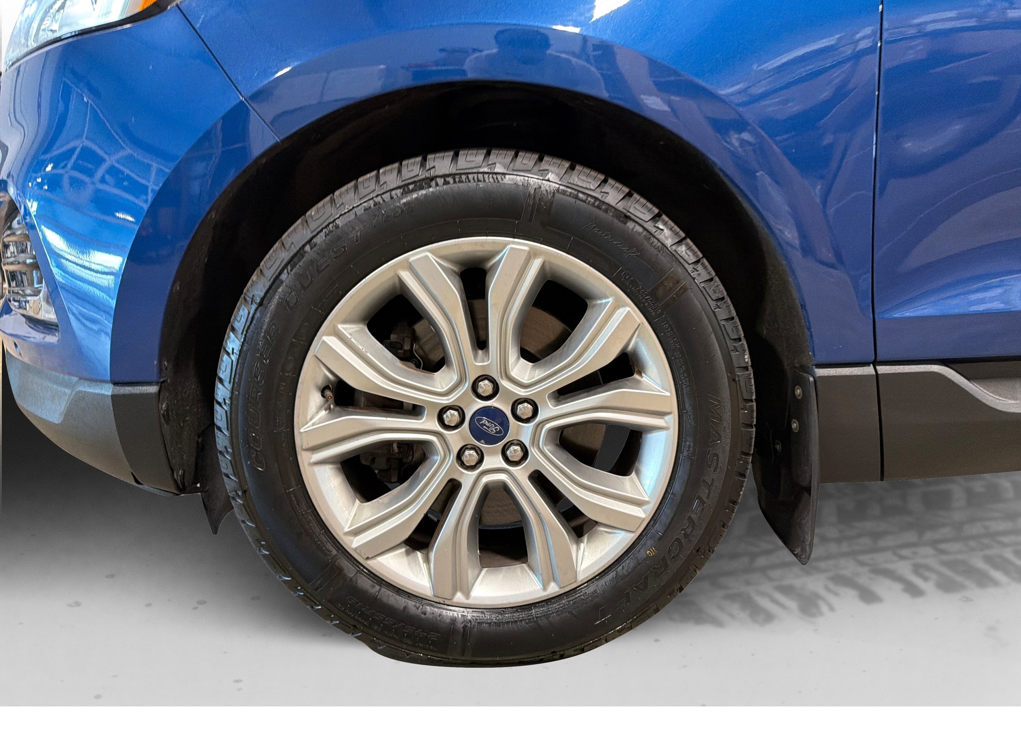 Used 2020 Ford Edge Titanium AWD/4WD image 54