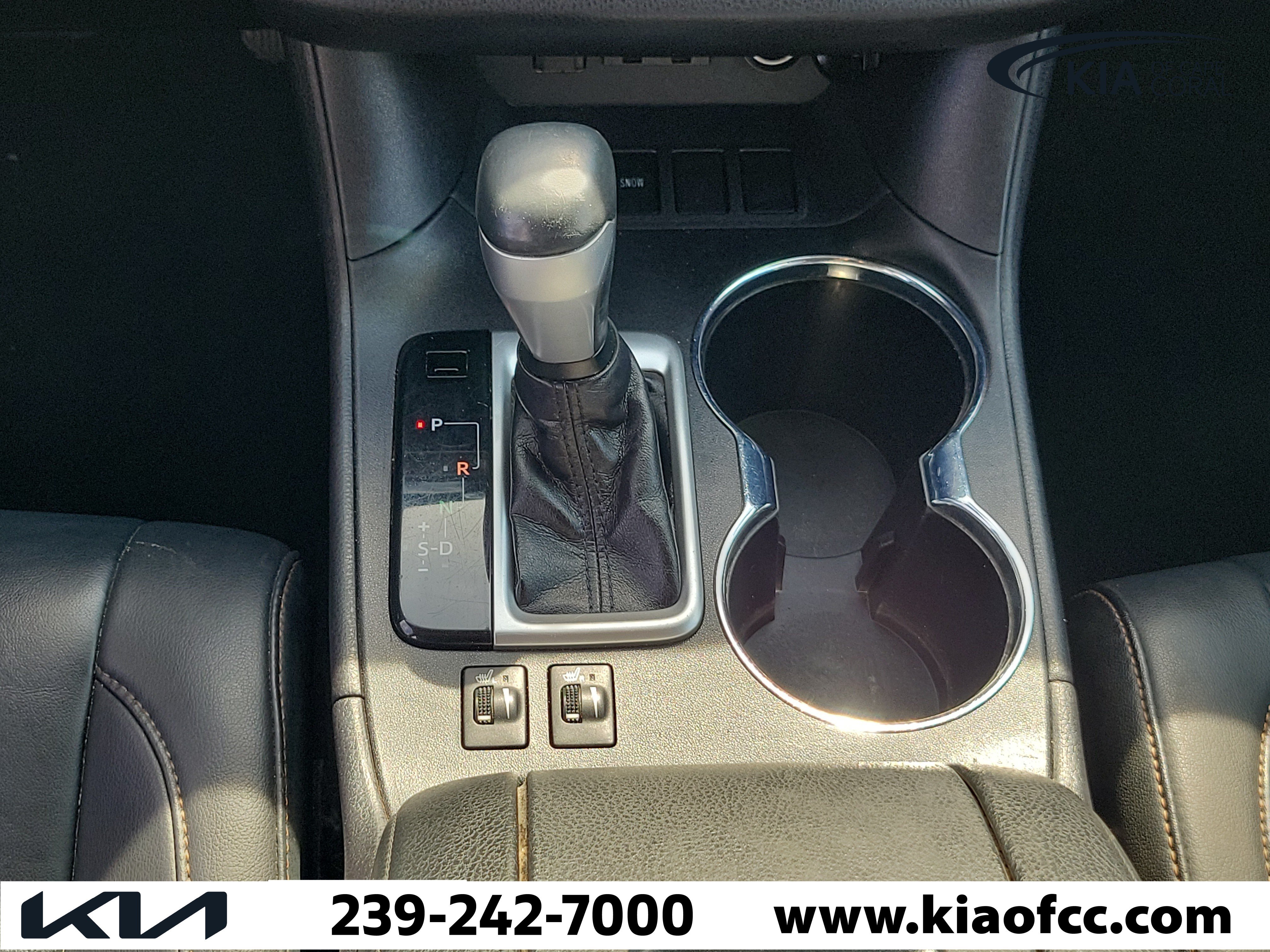 Used 2019 Toyota Highlander XLE FWD image 22
