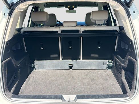 Used 2021 Mercedes-Benz GLB 250 image 12