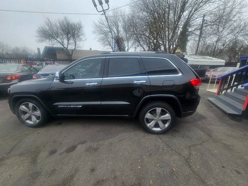 Used 2014 Jeep Grand Cherokee Limited w/ Trailer Tow Group IV image 8