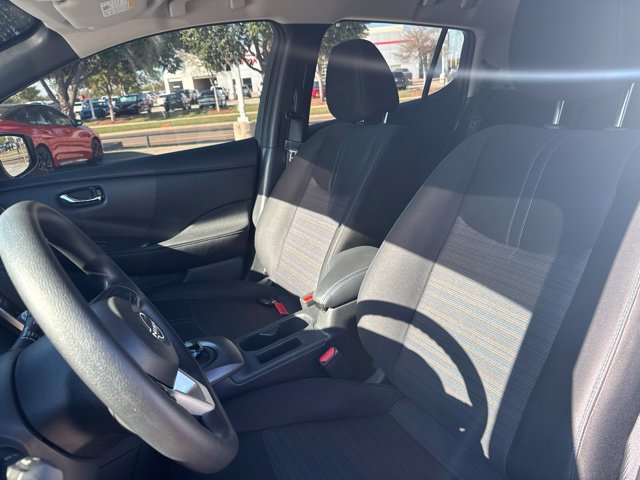 Used 2025 Nissan Leaf S FWD image 9