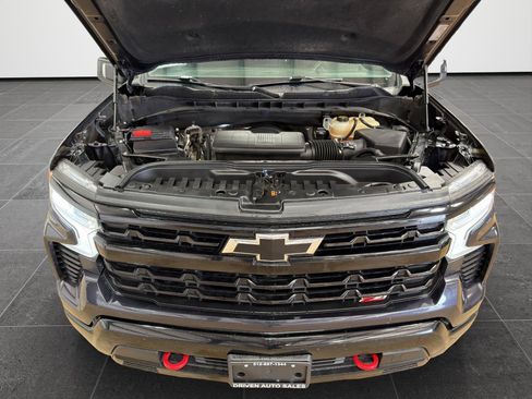 Used 2022 Chevrolet Silverado 1500 LT Trail Boss w/ LT Trail Boss Premium Package AWD/4WD image 9