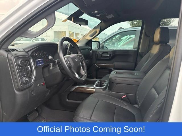 Used 2021 Chevrolet Silverado 1500 LT Trail Boss w/ Convenience Package II AWD/4WD image 3