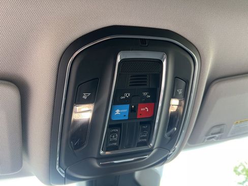 Certified 2024 Jeep Grand Cherokee Laredo X AWD/4WD image 57
