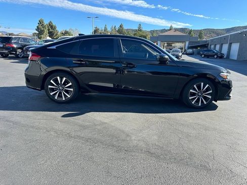 Used 2023 Honda Civic EX-L image 3