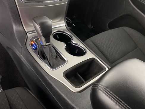 Used 2018 Jeep Grand Cherokee Laredo image 29