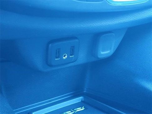 Certified 2023 Chevrolet Traverse LT image 17