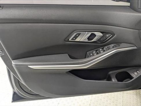 Used 2019 BMW 330i Sedan image 13