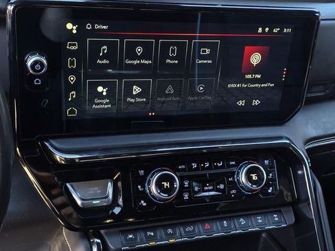 Used 2023 GMC Sierra 1500 AT4X image 16